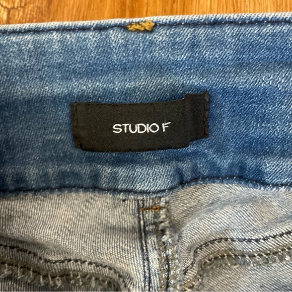 STUDIO F Womens Juniors Blue Skinny Distressed Jeans Size 6 - Picture 5 of 13